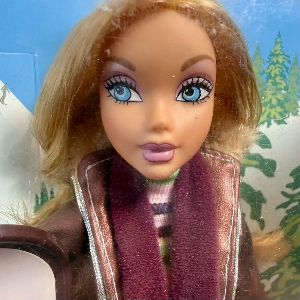 Mattel My Scene “Chillin' Out” Barbie Doll,